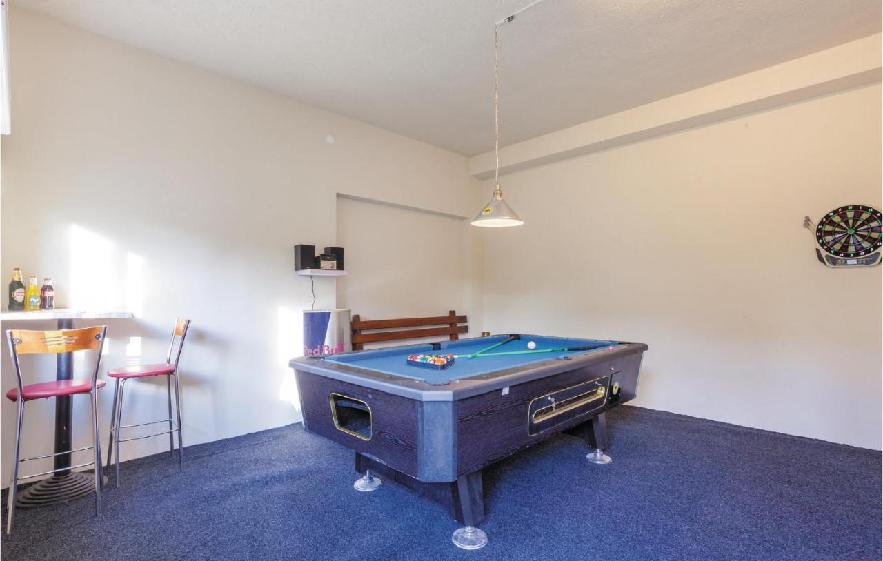 Lovely Apartment In Kastel Stafilic With Jacuzzi Kaštela Zewnętrze zdjęcie